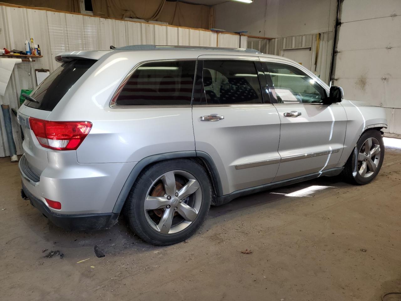 1J4RR6GG7BC744287 2011 Jeep Grand Cherokee Overland