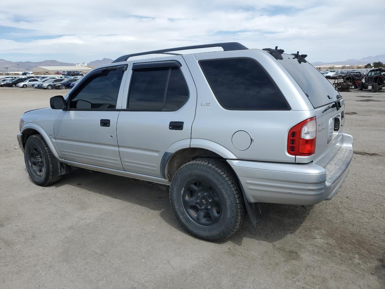 4S2CK58WX14330689 2001 Isuzu Rodeo S