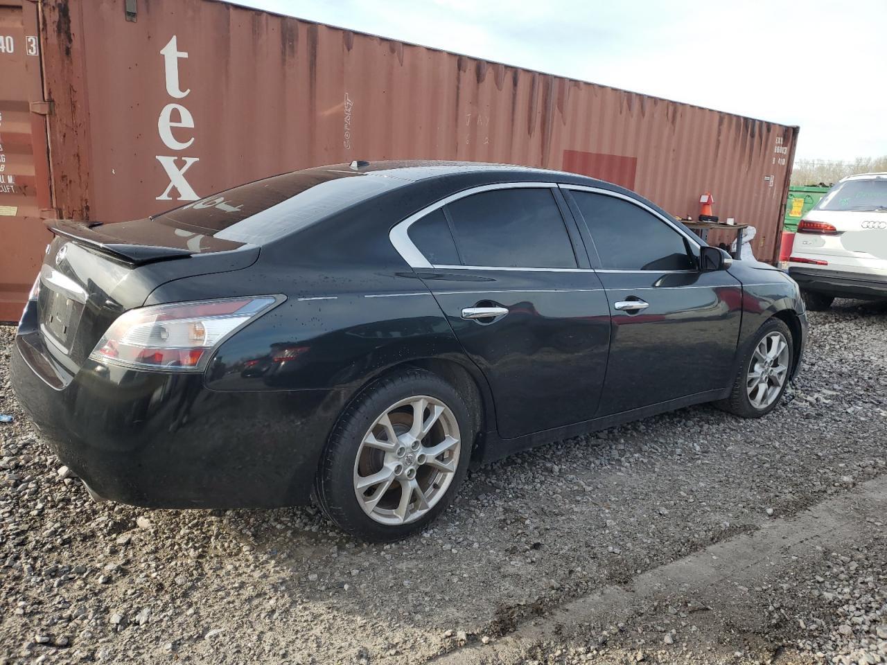 NISSAN MAXIMA S -