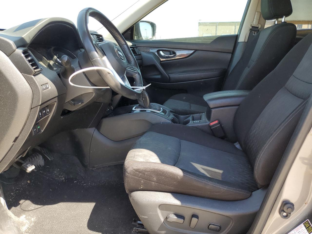 2019 Nissan Rogue S vin: JN8AT2MT1KW264828