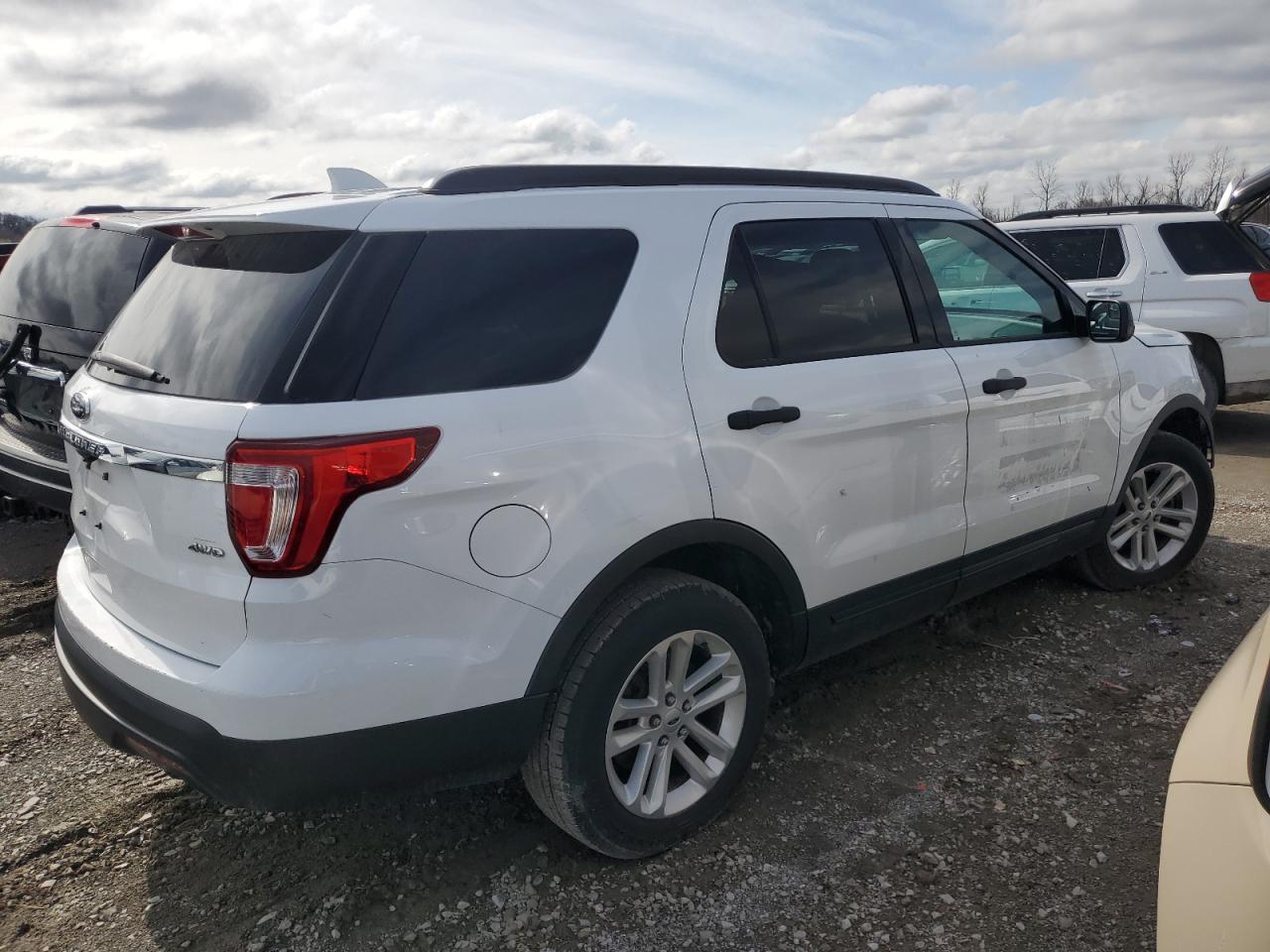 1FM5K8B82HGC56253 2017 Ford Explorer