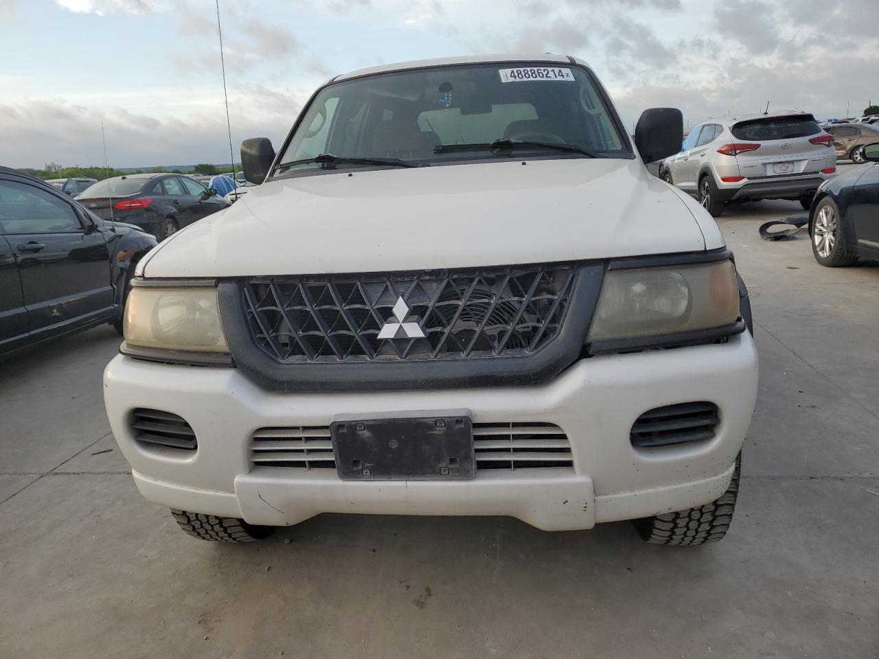 JA4LS21HX2P013964 2002 Mitsubishi Montero Sport Es
