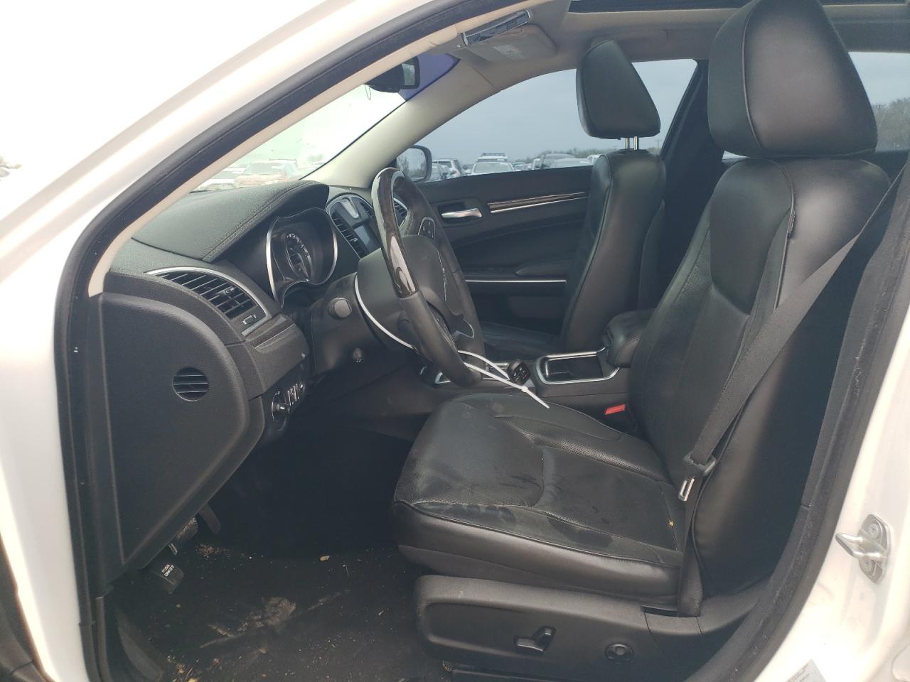 2C3CCAEG1GH190143 2016 Chrysler 300C