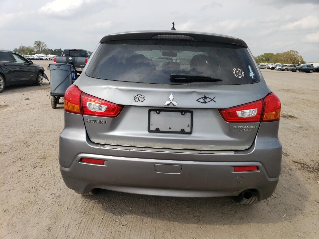 JA4AP3AU6BZ014562 2011 Mitsubishi Outlander Sport Es