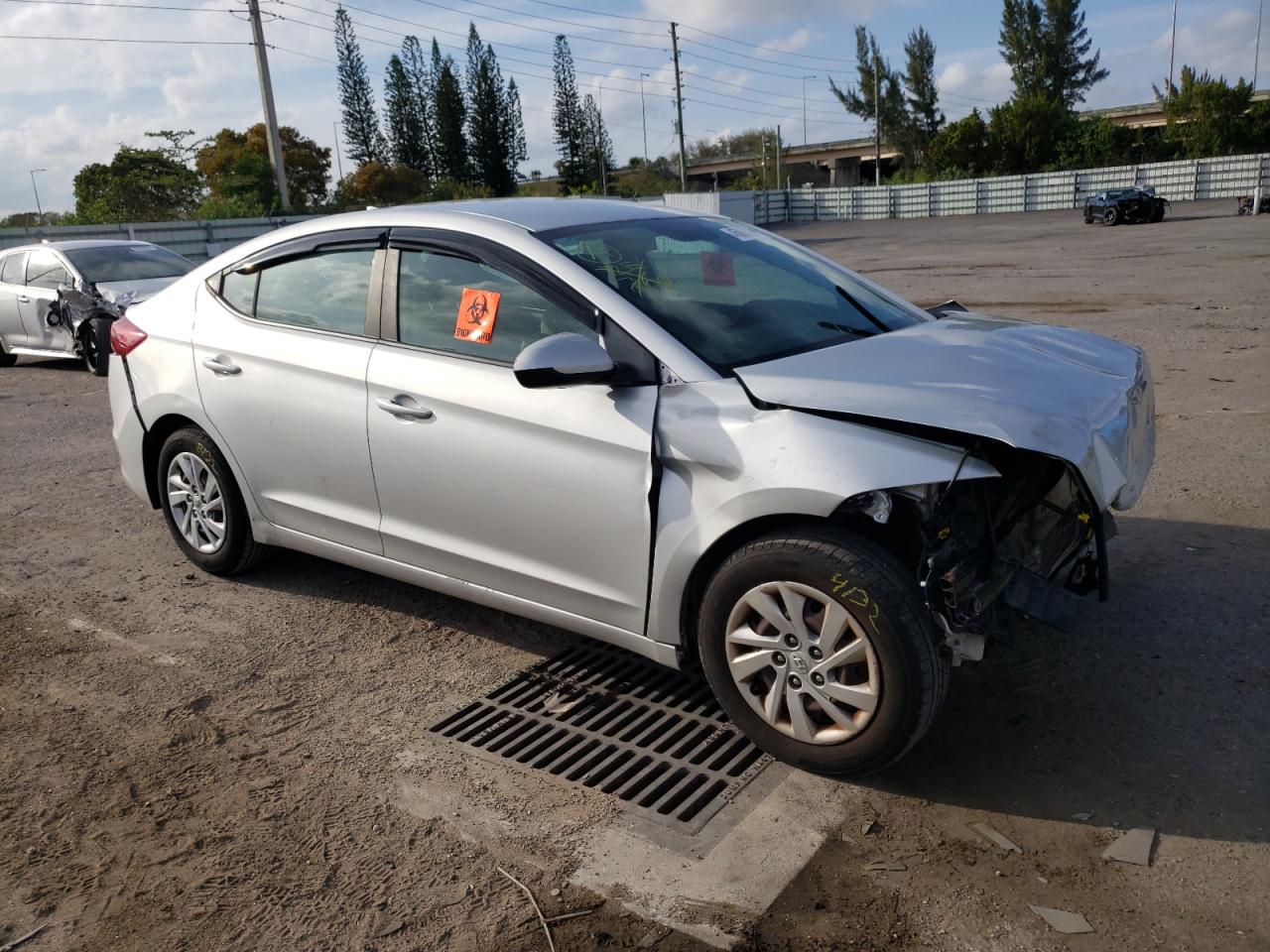 KMHD74LF1HU394810 2017 Hyundai Elantra Se