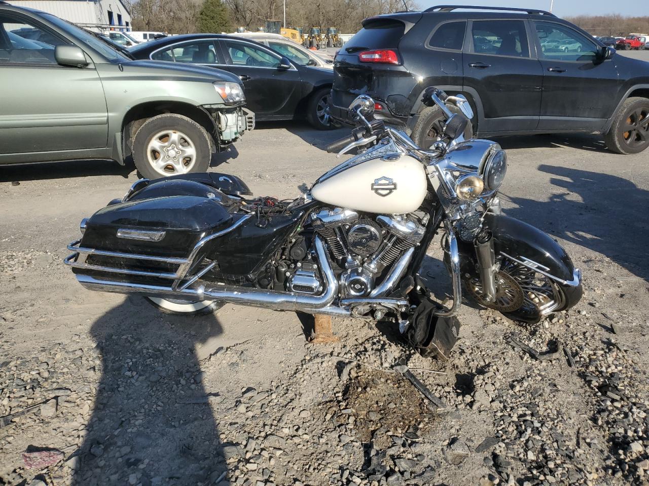 1HD1FHP17KB655262 HARLEY-DAVIDSON FLHP 2019