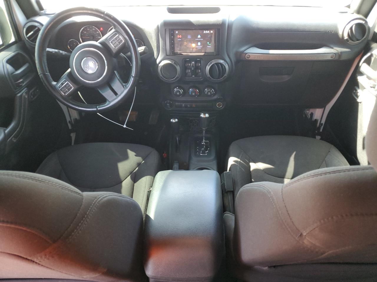 1C4BJWDG0FL541606 2015 Jeep Wrangler Unlimited Sport