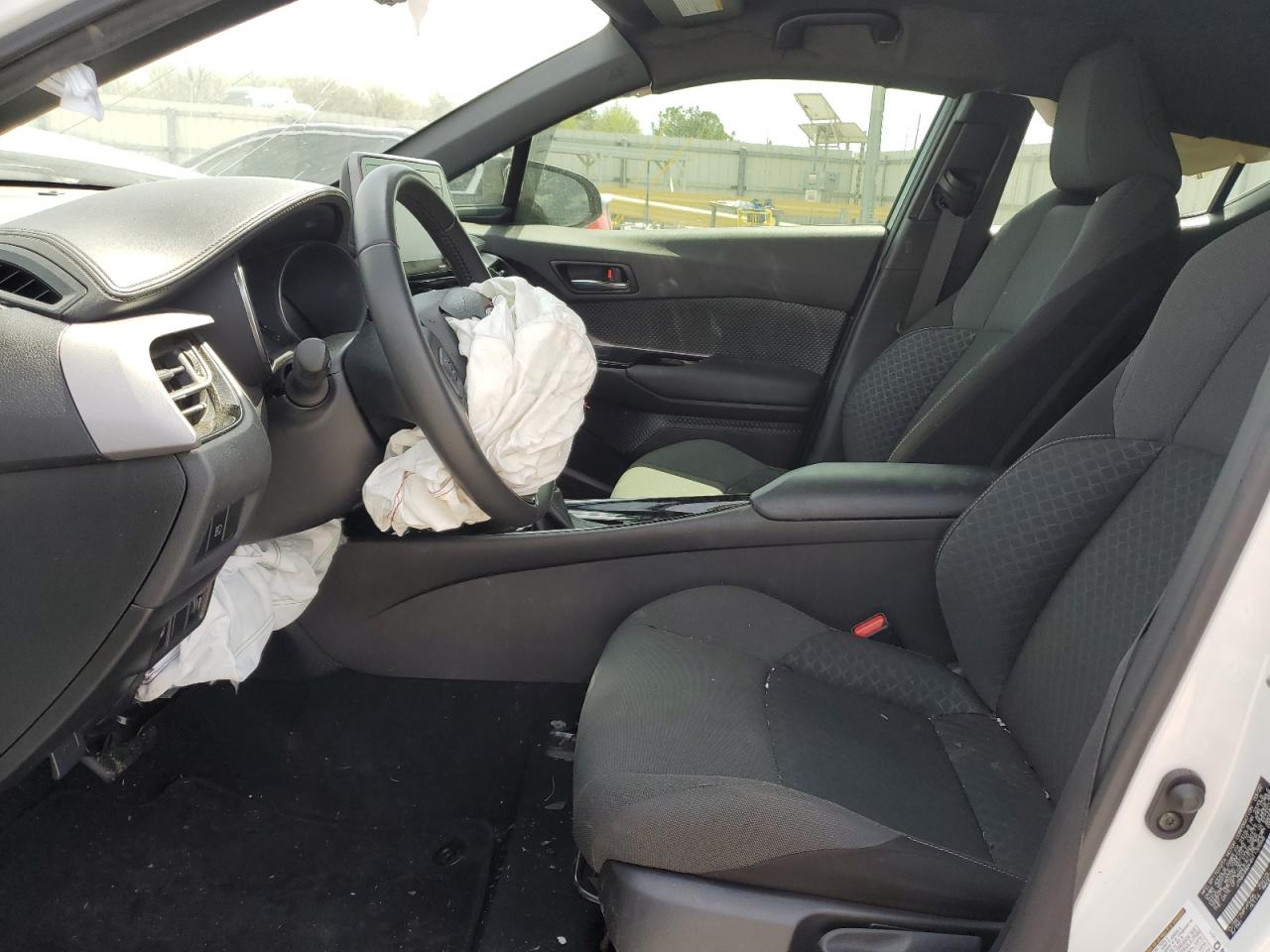 JTNKHMBX4N1133568 2022 Toyota C-Hr Xle