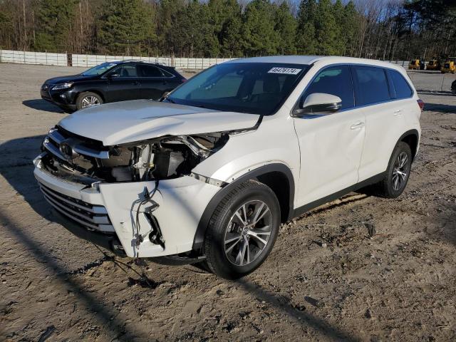 VIN 5TDZARFH6KS052321 2019 Toyota Highlander, LE no.1