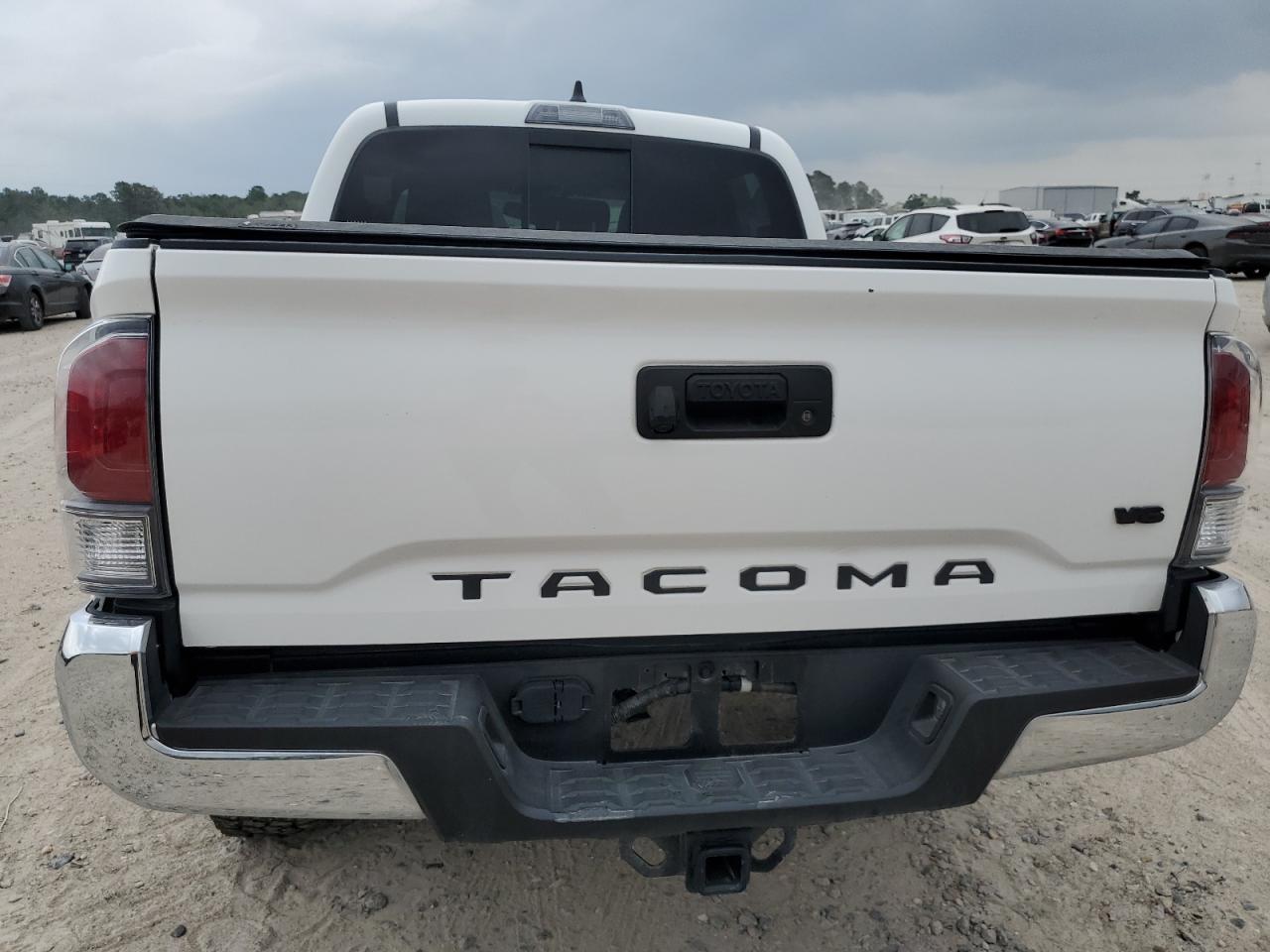 VIN: 3TYCZ5AN1NT082548 2022 TOYOTA TACOMA