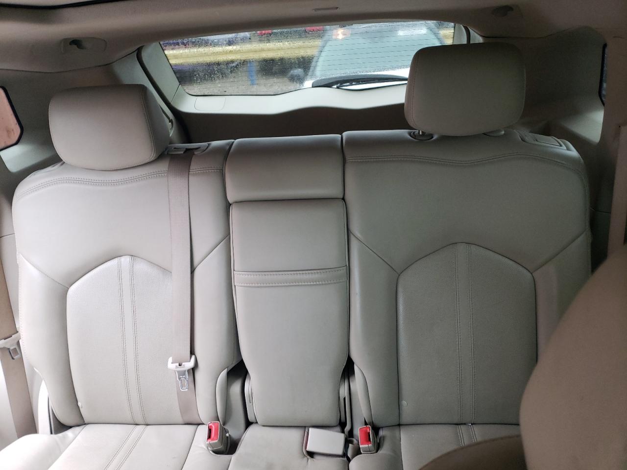 CADILLAC SRX LUXURY -