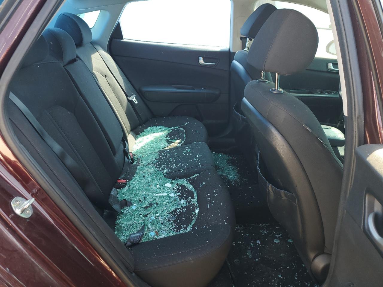 5XXGT4L39JG193154 2018 Kia Optima Lx