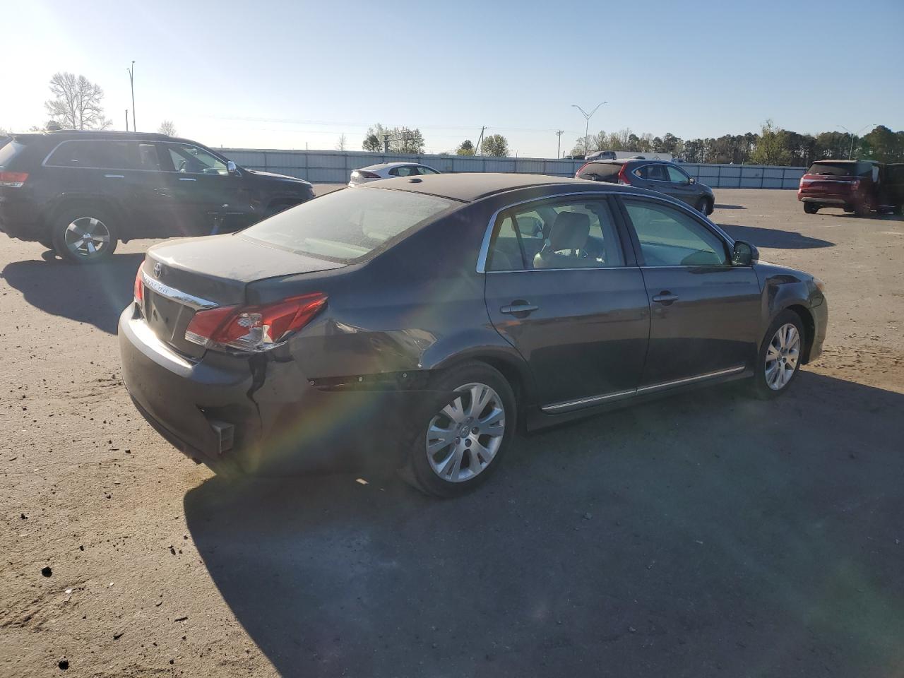 4T1BK3DB2BU394169 2011 Toyota Avalon Base