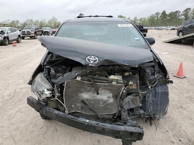 2017 TOYOTA SIENNA SE 5TDXZ3DCXHS828639