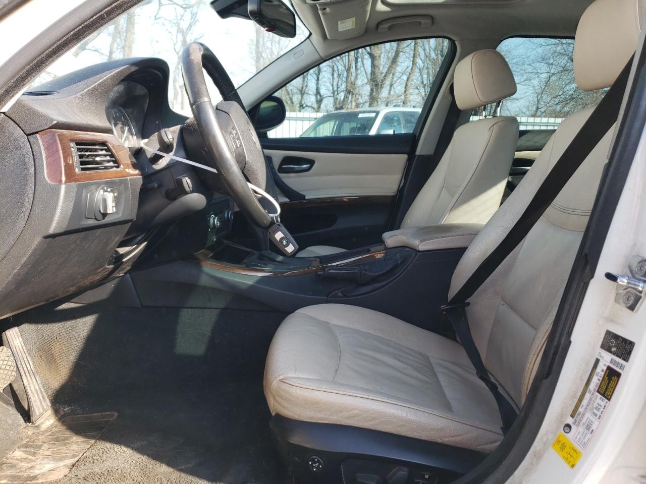 WBAPH775X9NM31606 2009 BMW 328 I