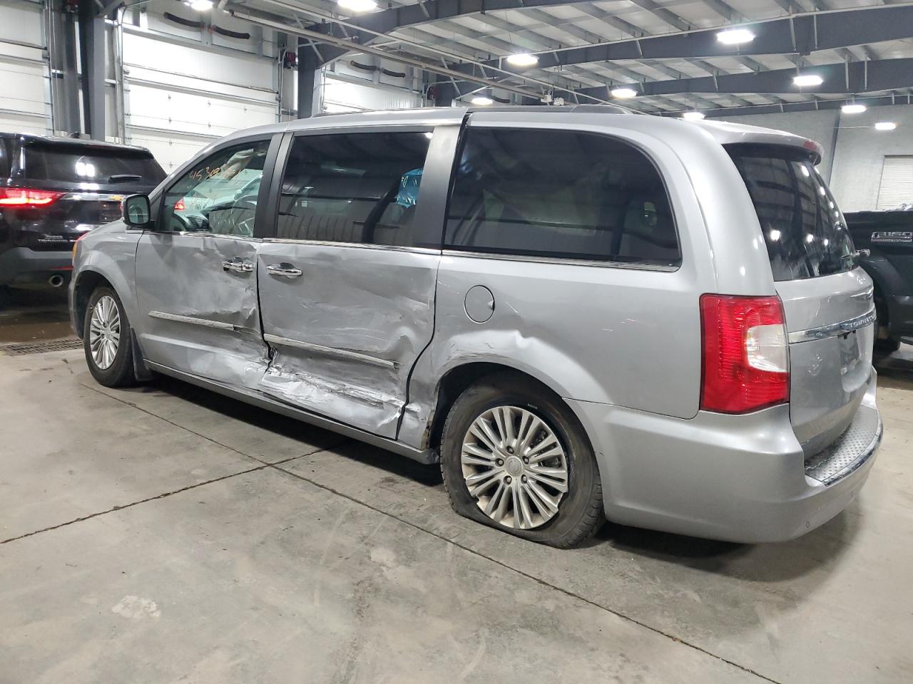 2C4RC1CG0FR699397 2015 Chrysler Town & Country Touring L