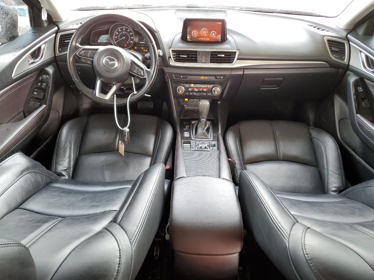 3MZBN1V35JM252826 2018 Mazda 3 Touring