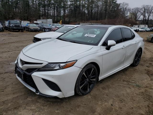  TOYOTA CAMRY 2018 Белый