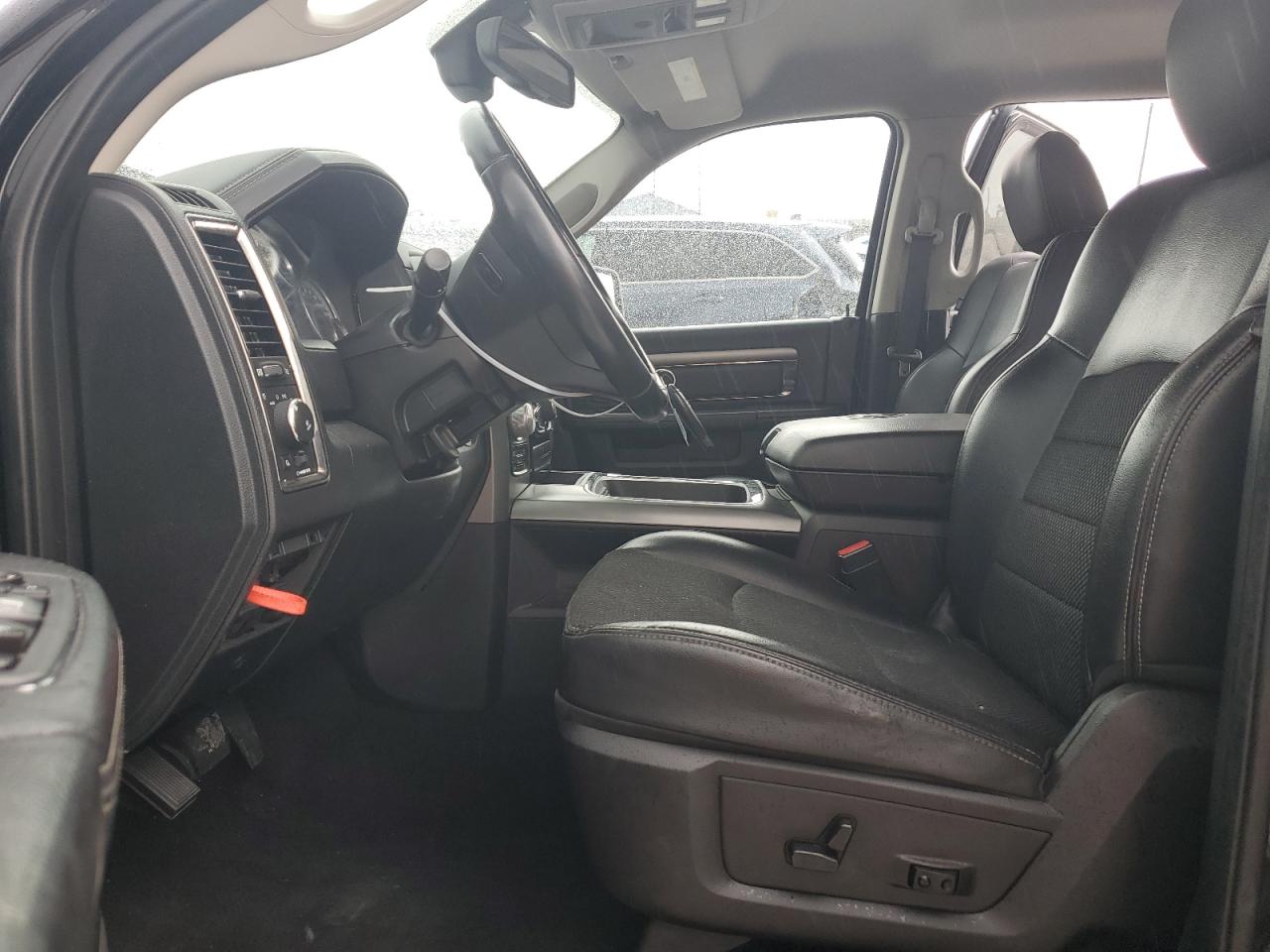 1C6RR7HT5FS753158 2015 Ram 1500 Sport