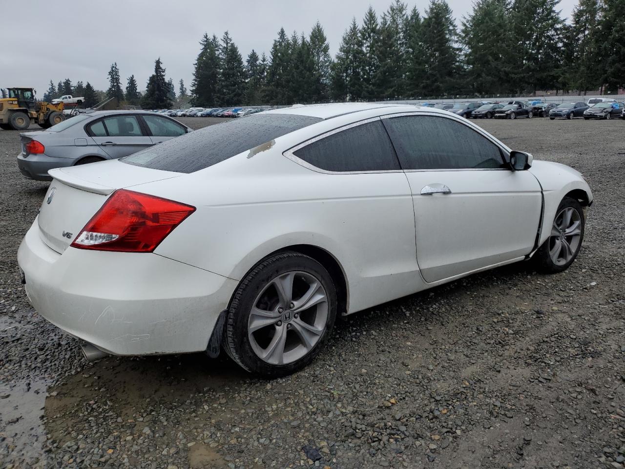1HGCS2B88BA007413 2011 Honda Accord Exl