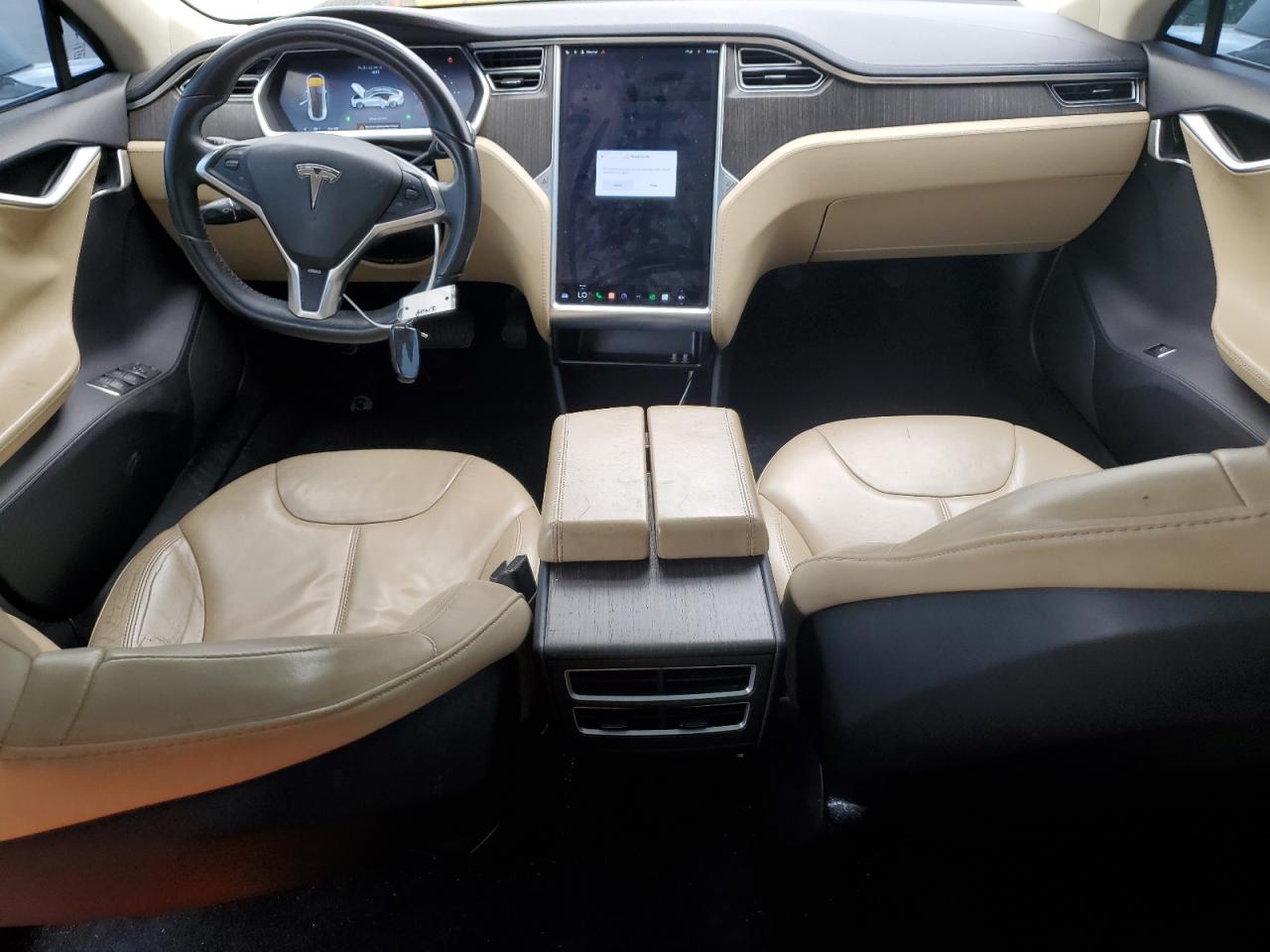 2013 Tesla Model S vin: 5YJSA1AC3DFP10957