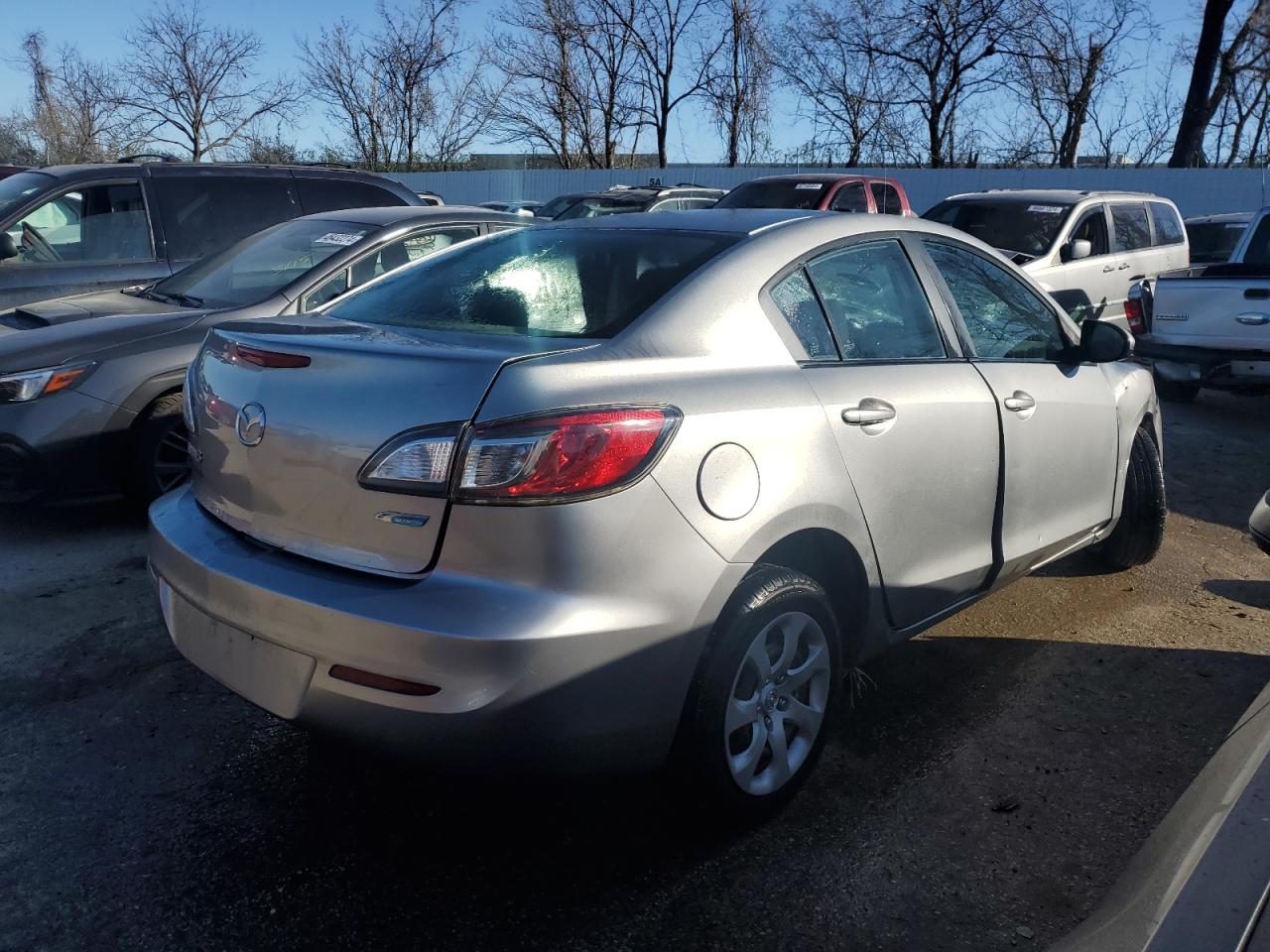 JM1BL1U7XD1775273 2013 Mazda 3 I