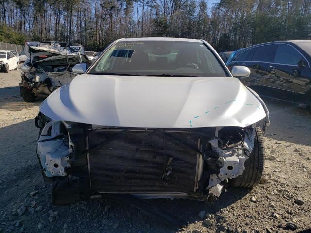 VIN 4T1F11AK2LU988288 2020 Toyota Camry, Xle no.5