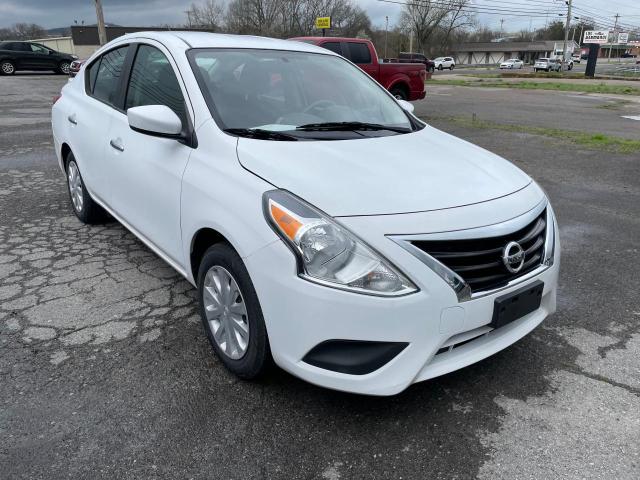 Lot #2377825138 2019 NISSAN VERSA S salvage car