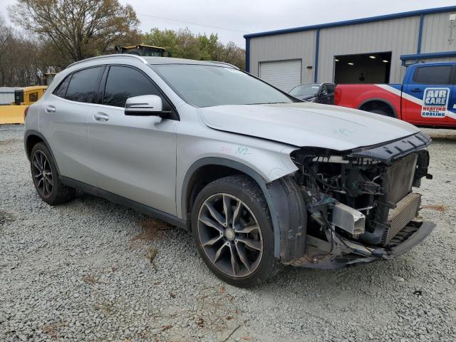 2017 MERCEDES-BENZ GLA 250 4M WDCTG4GB8HJ339984