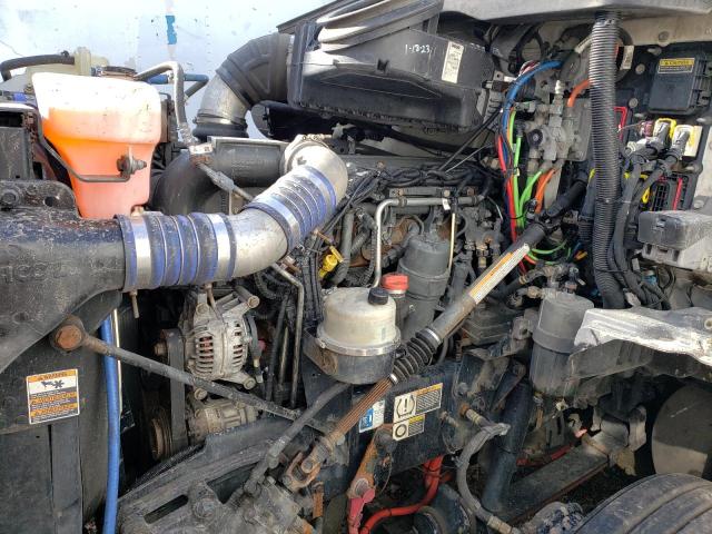Lot #2503052934 2017 KENWORTH CONSTRUCTI salvage car