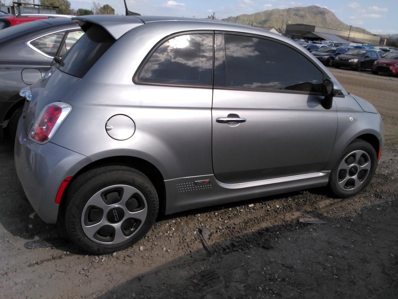 2016 Fiat 500 Electric vin: 3C3CFFGE2GT161161