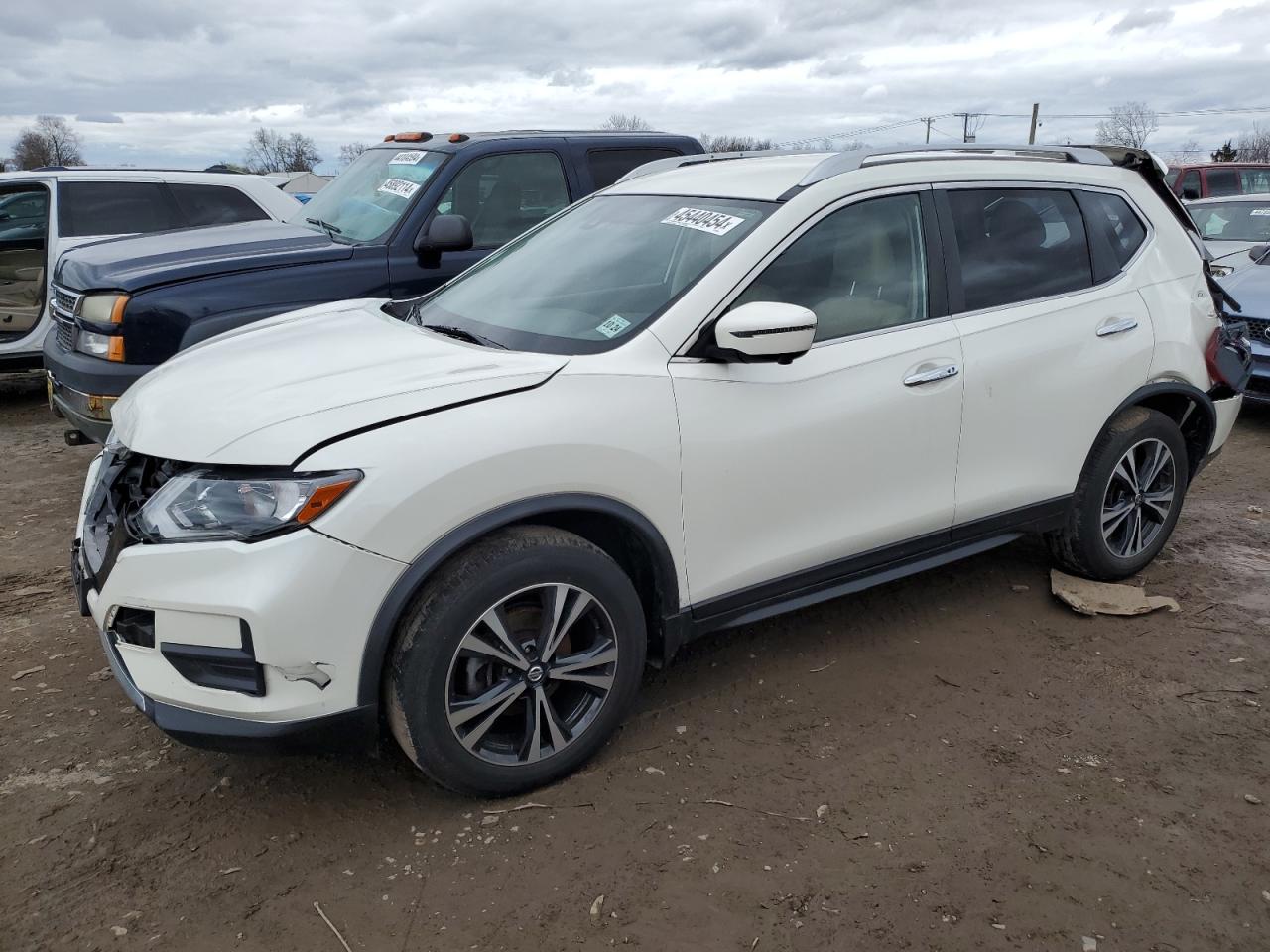 JN8AT2MV6KW388563 2019 Nissan Rogue S