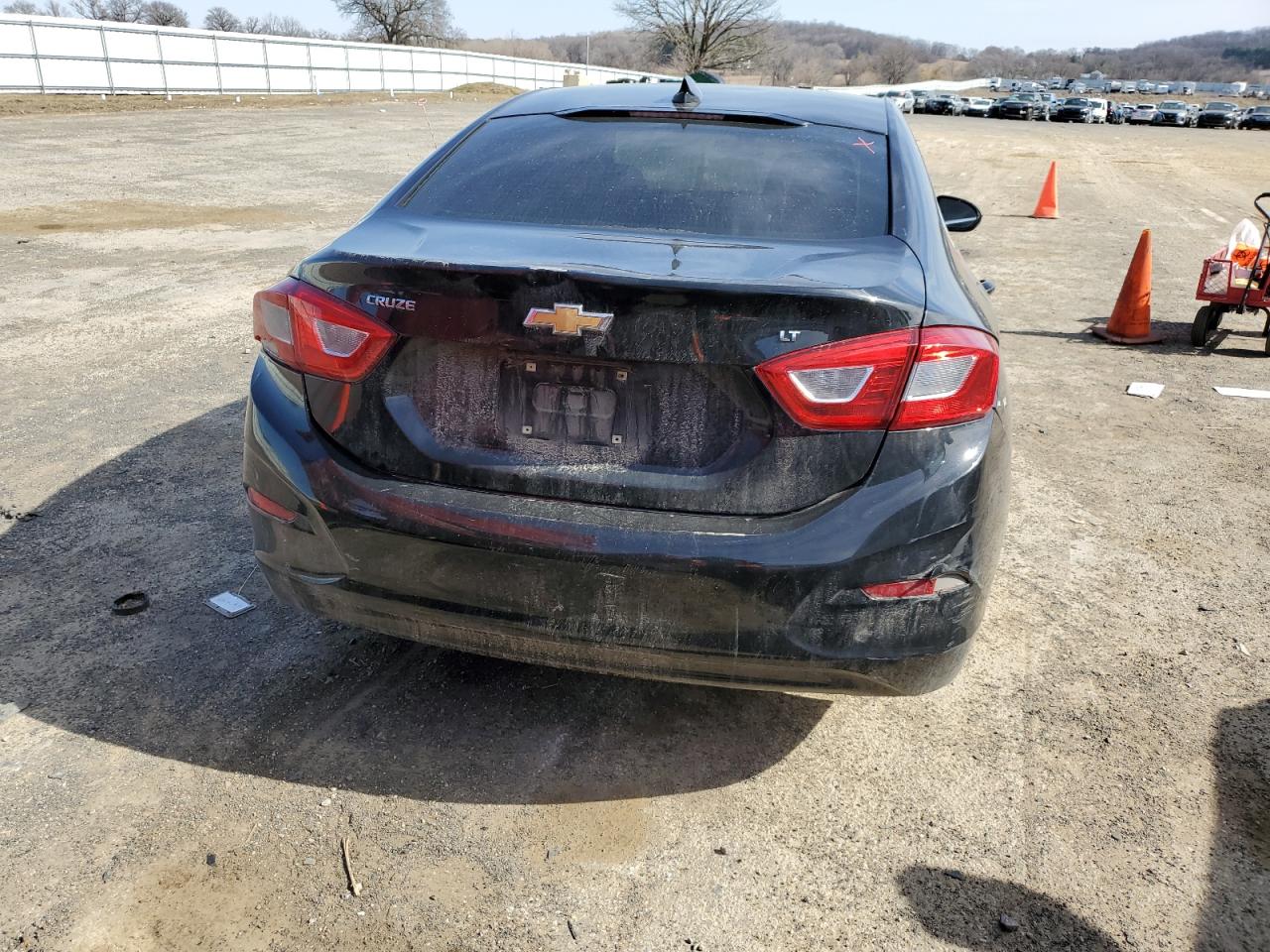 1G1BE5SMXJ7116346 2018 Chevrolet Cruze Lt