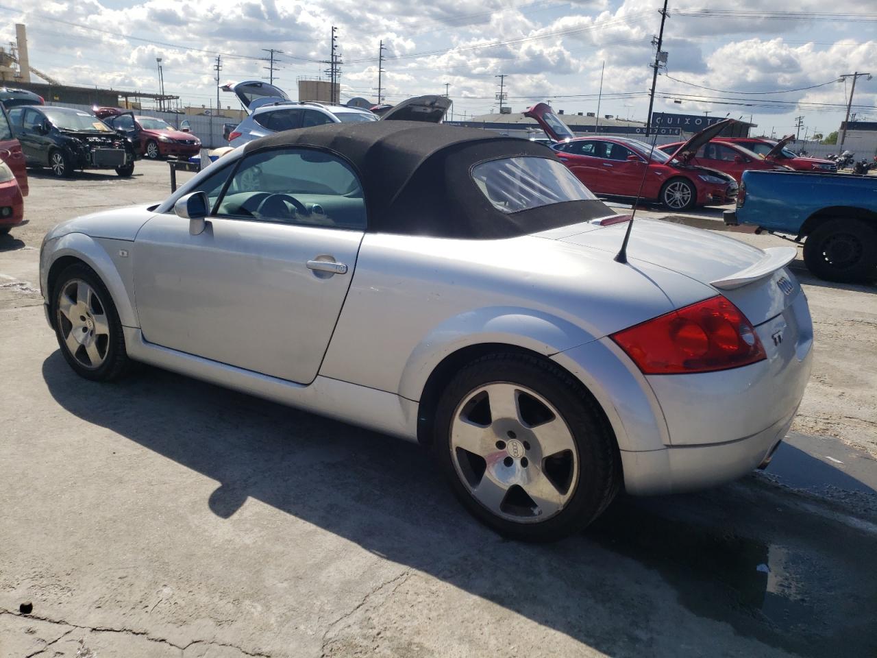 TRUUT28N911045301 2001 Audi Tt Quattro