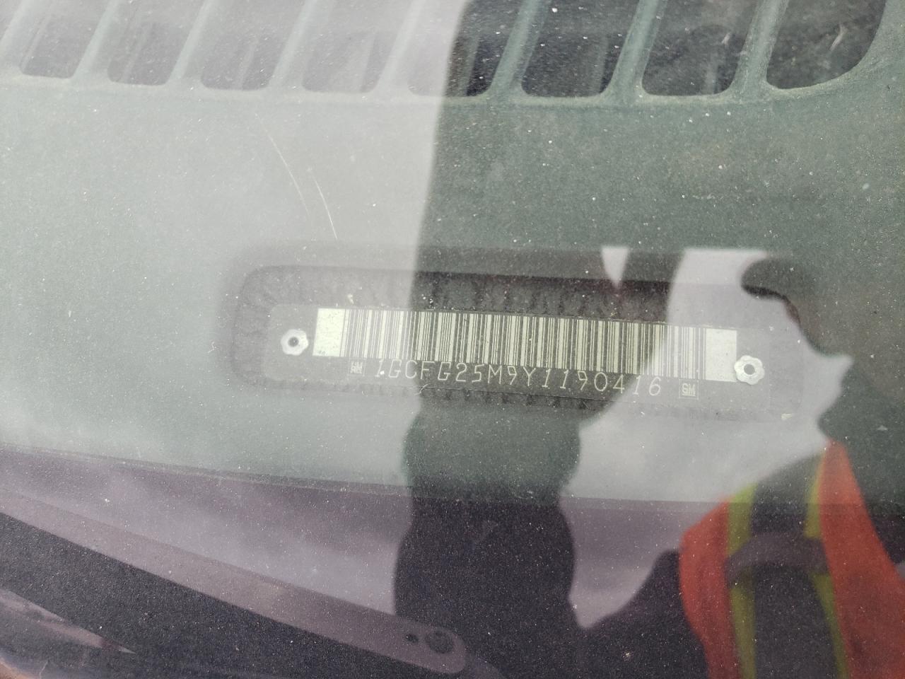 1GCFG25M9Y1190416 2000 Chevrolet Express G2500
