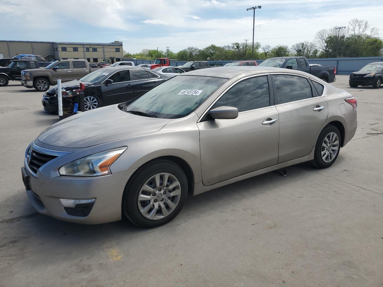  Salvage Nissan Altima