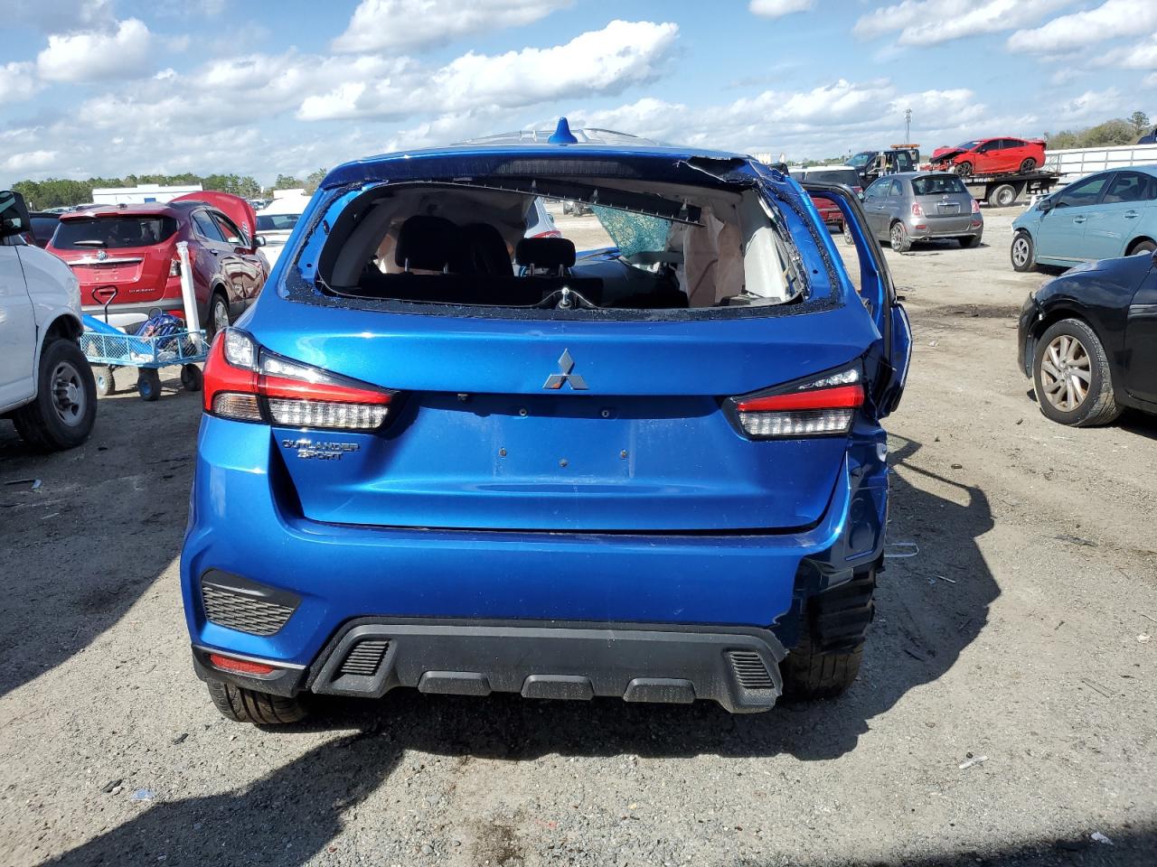 JA4APUAU8MU022135 2021 Mitsubishi Outlander Sport Es