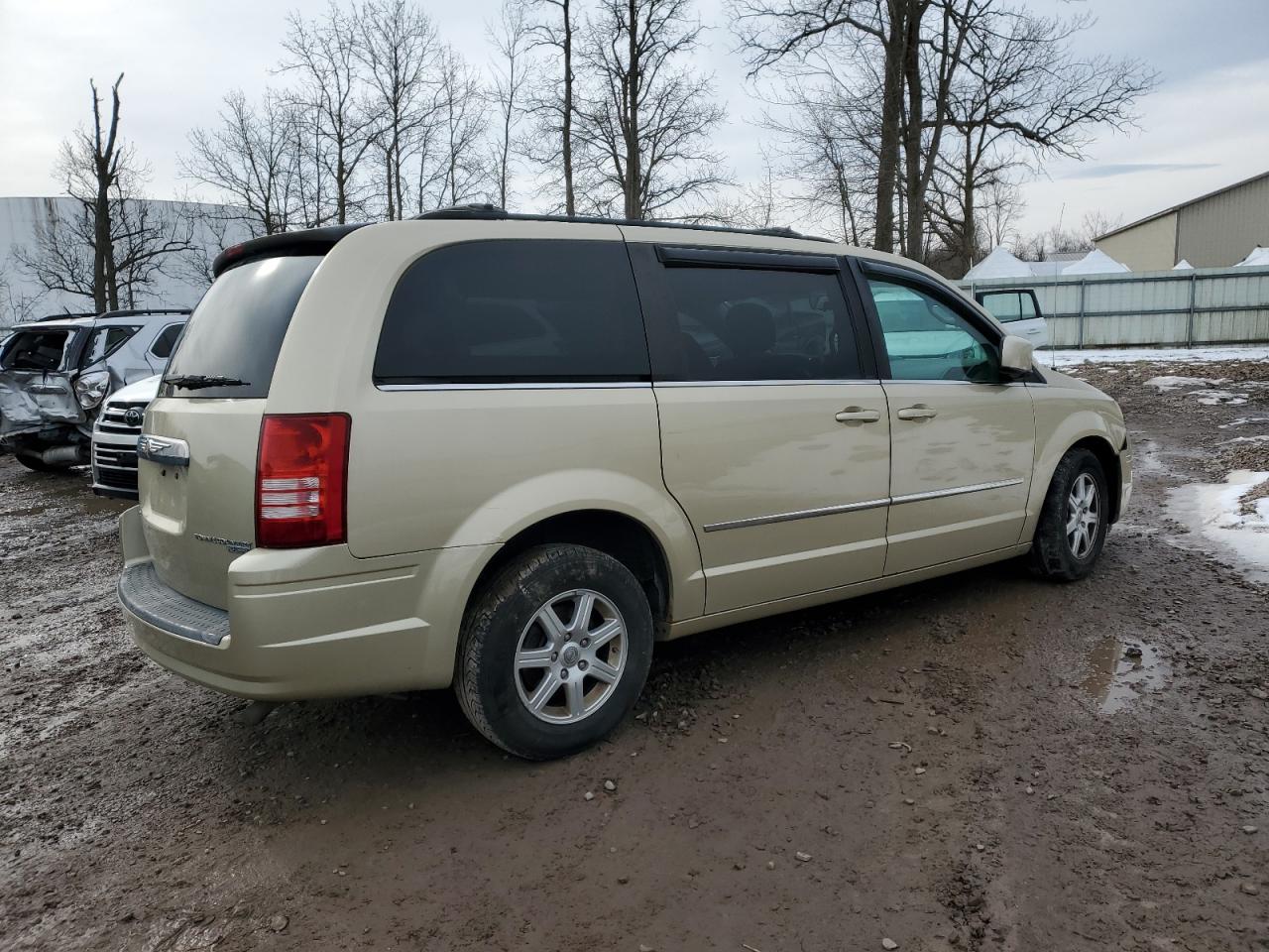 2A4RR5D13AR460798 2010 Chrysler Town & Country Touring