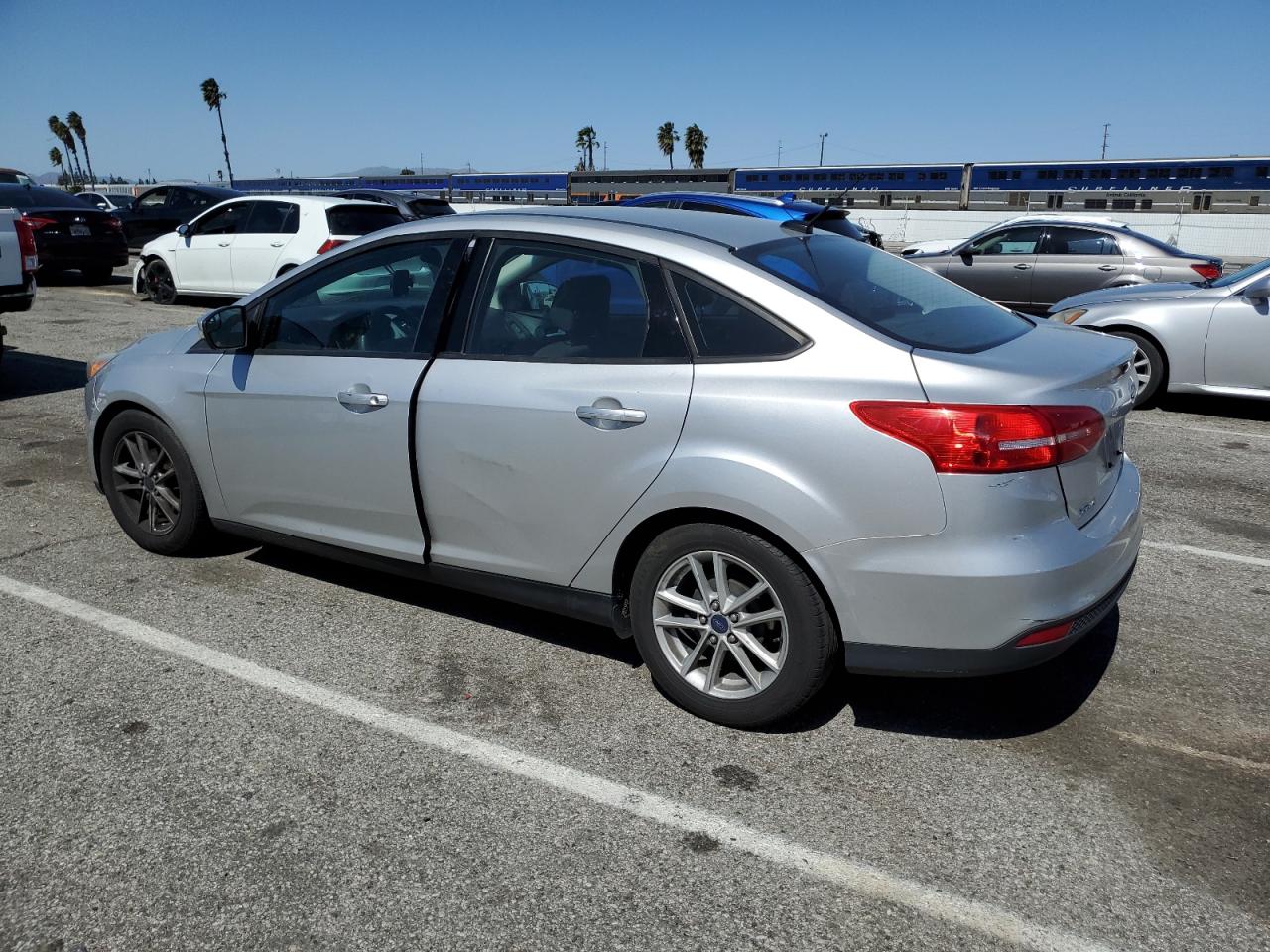 Lot #2976360994 2015 FORD FOCUS SE