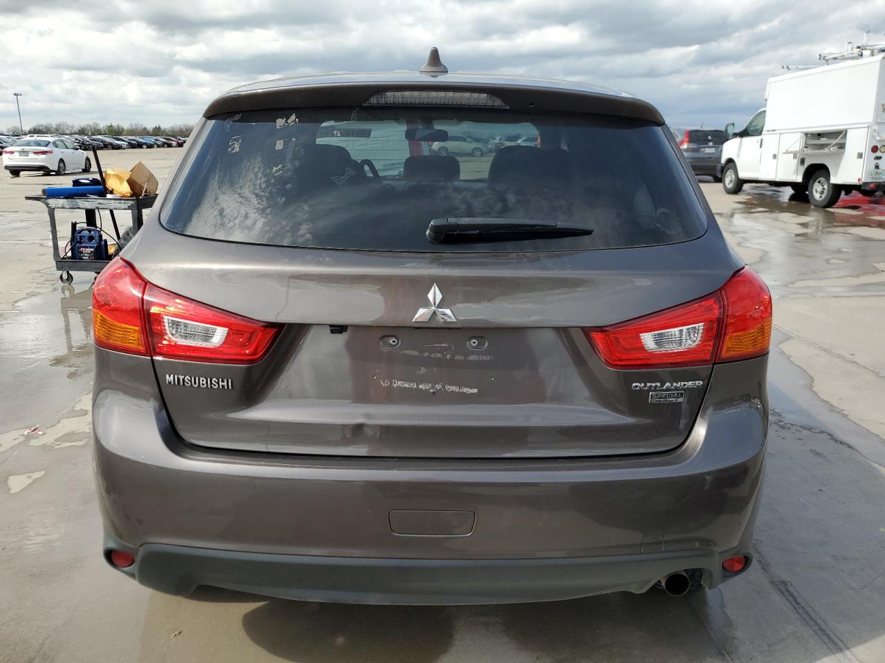 JA4AP3AW5HZ026826 2017 Mitsubishi Outlander Sport Es