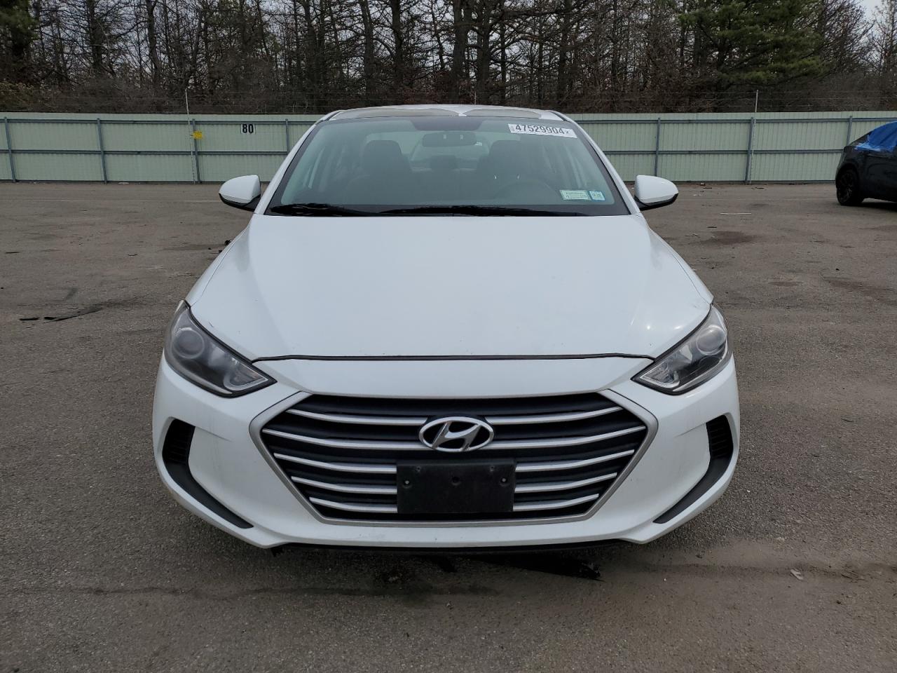 5NPD84LF8HH097657 2017 Hyundai Elantra Se