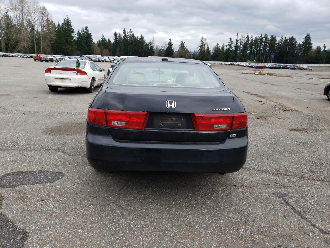 1HGCM668X5A054068 2005 Honda Accord Ex