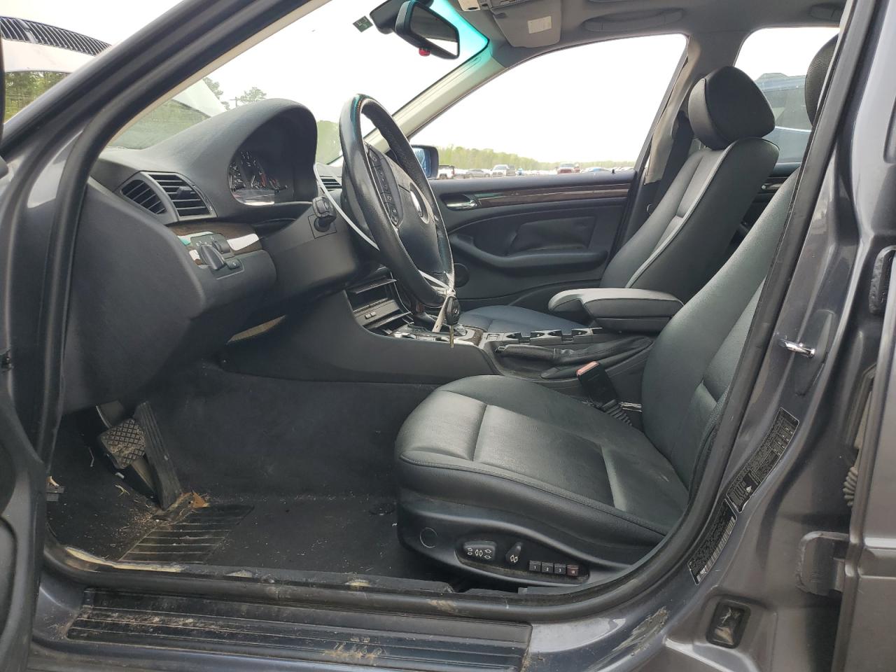 WBAEV33423KL84862 2003 BMW 325 I