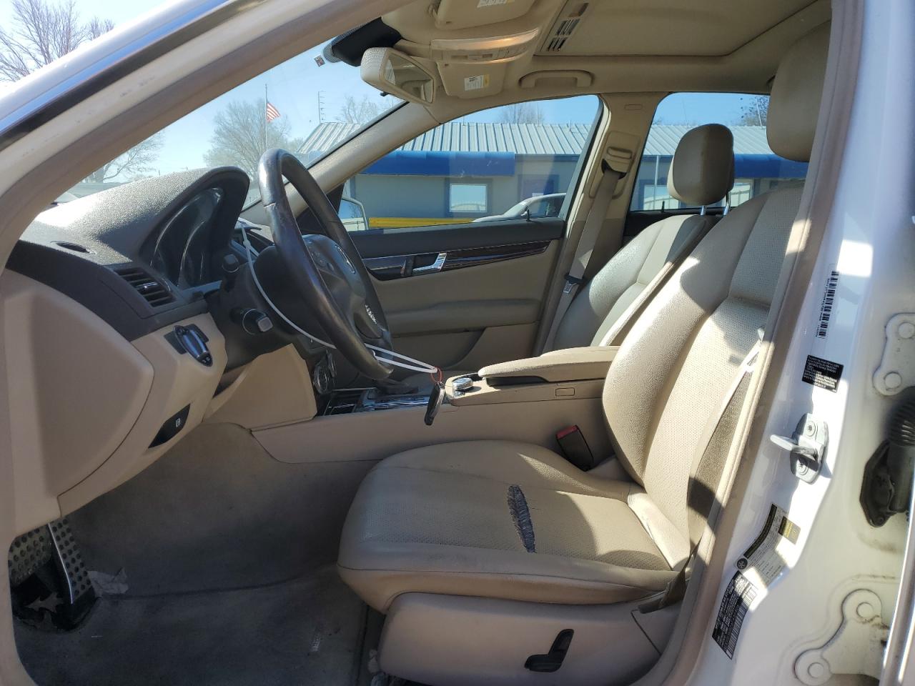 WDDGF5EB2AF436406 2010 Mercedes-Benz C 300