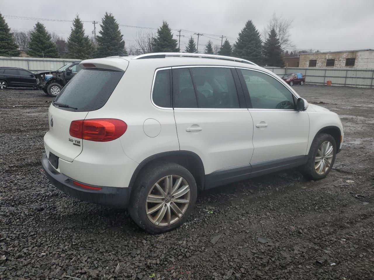 WVGBV3AX4EW528227 2014 Volkswagen Tiguan S