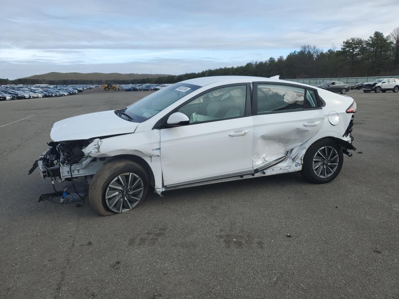 KMHC75LJ5LU067776 2020 Hyundai Ioniq Se