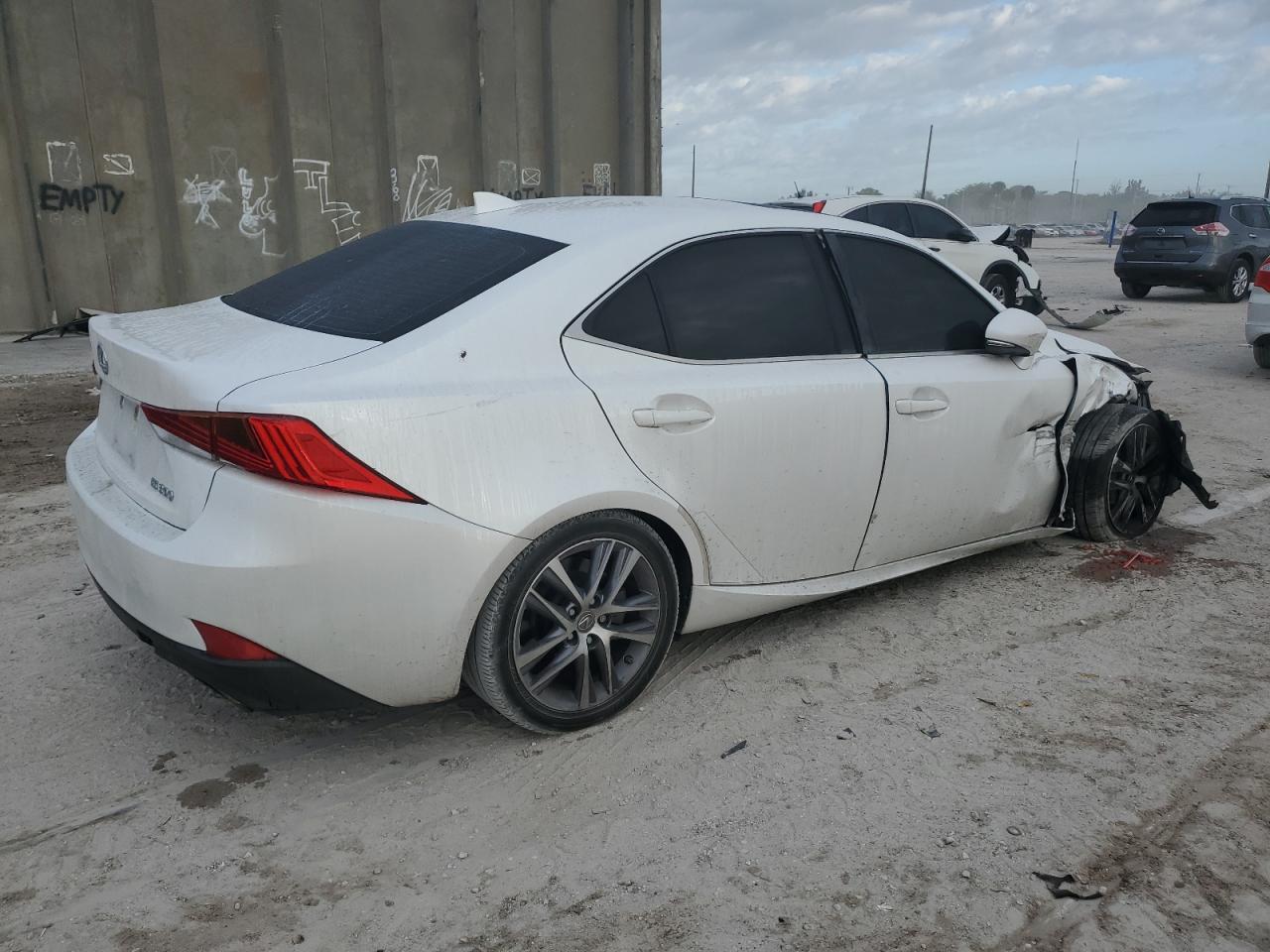 JTHBA1D25J5066618 2018 Lexus Is 300