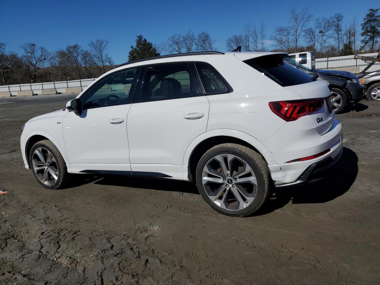 WA1DECF37M1135993 2021 Audi Q3 Premium S Line 45