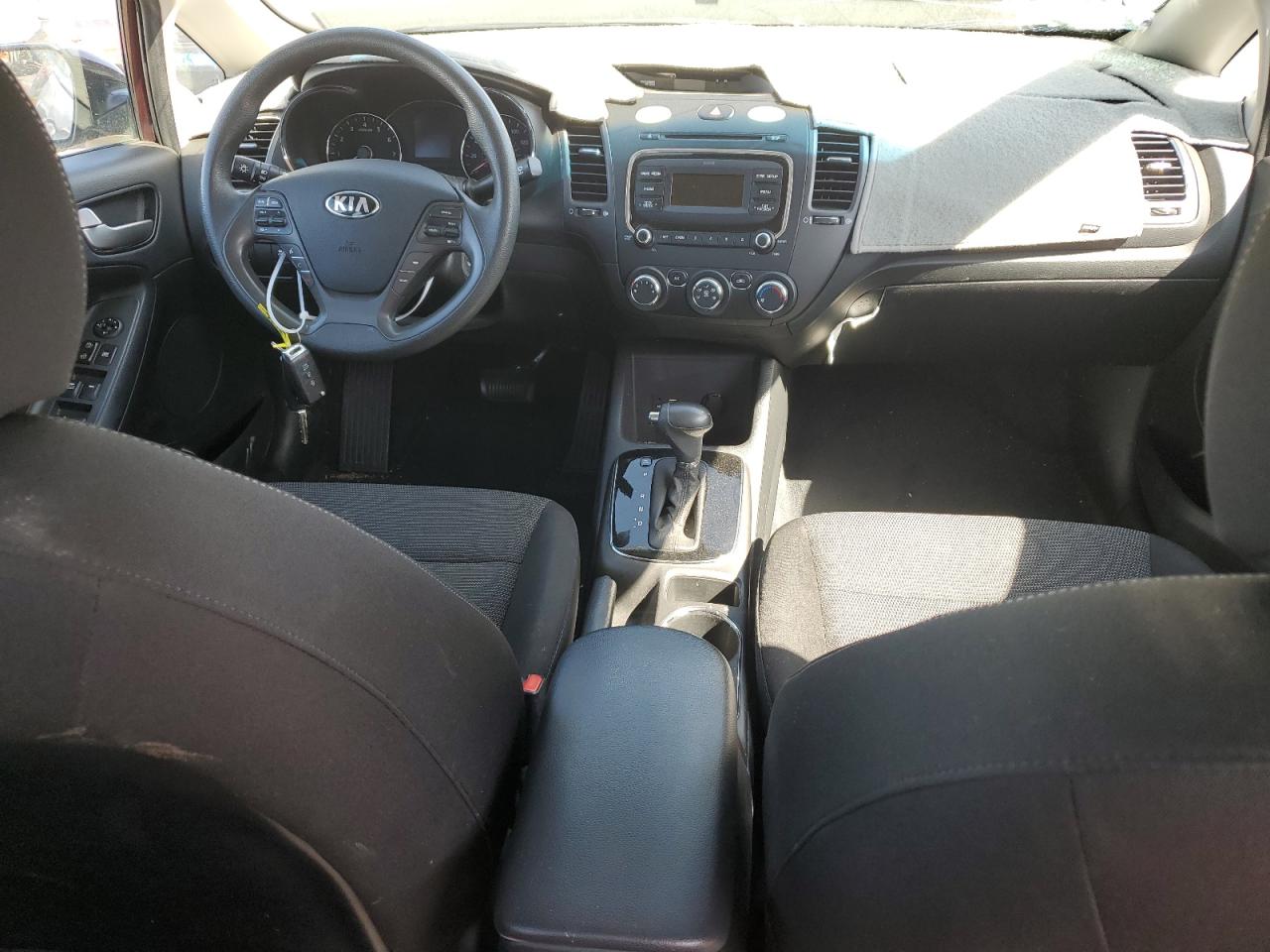 3KPFK4A70JE211554 2018 Kia Forte Lx