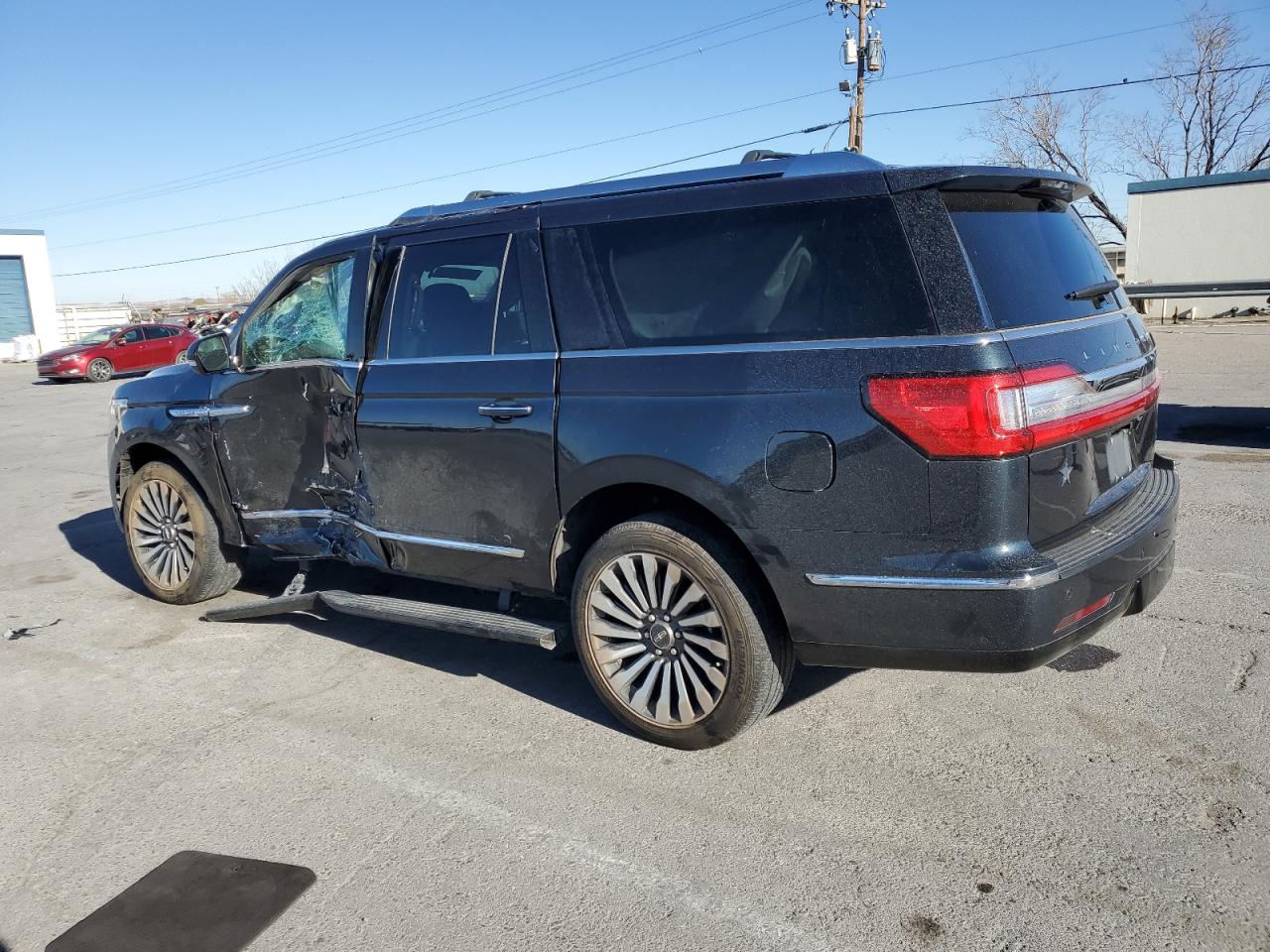 5LMJJ3LTXMEL06889 2021 Lincoln Navigator L Reserve